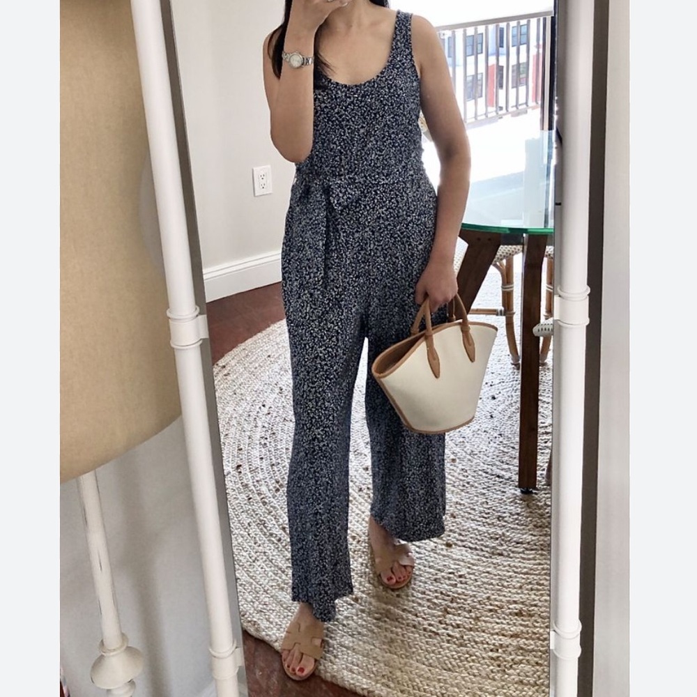 Jersey Tie-Belt Wide Leg Jumpsuit Floral‎ Navy Blue White Pockets Women’s Size M
